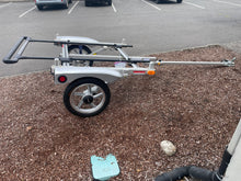 Load image into Gallery viewer, Consignment Yakima Rack N&#39; Roll trailer w/ roller bar
