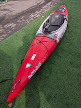 Load image into Gallery viewer, Jackson Tupelo 12.5 solo recreational kayak red white
